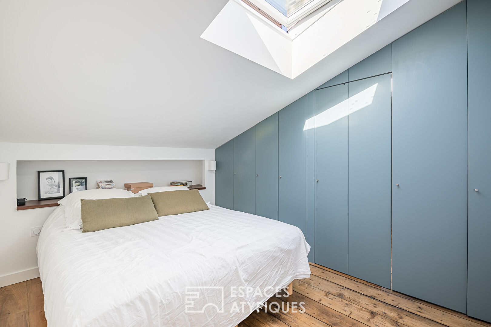 Renovated cocoon with view of the Palais Gallien