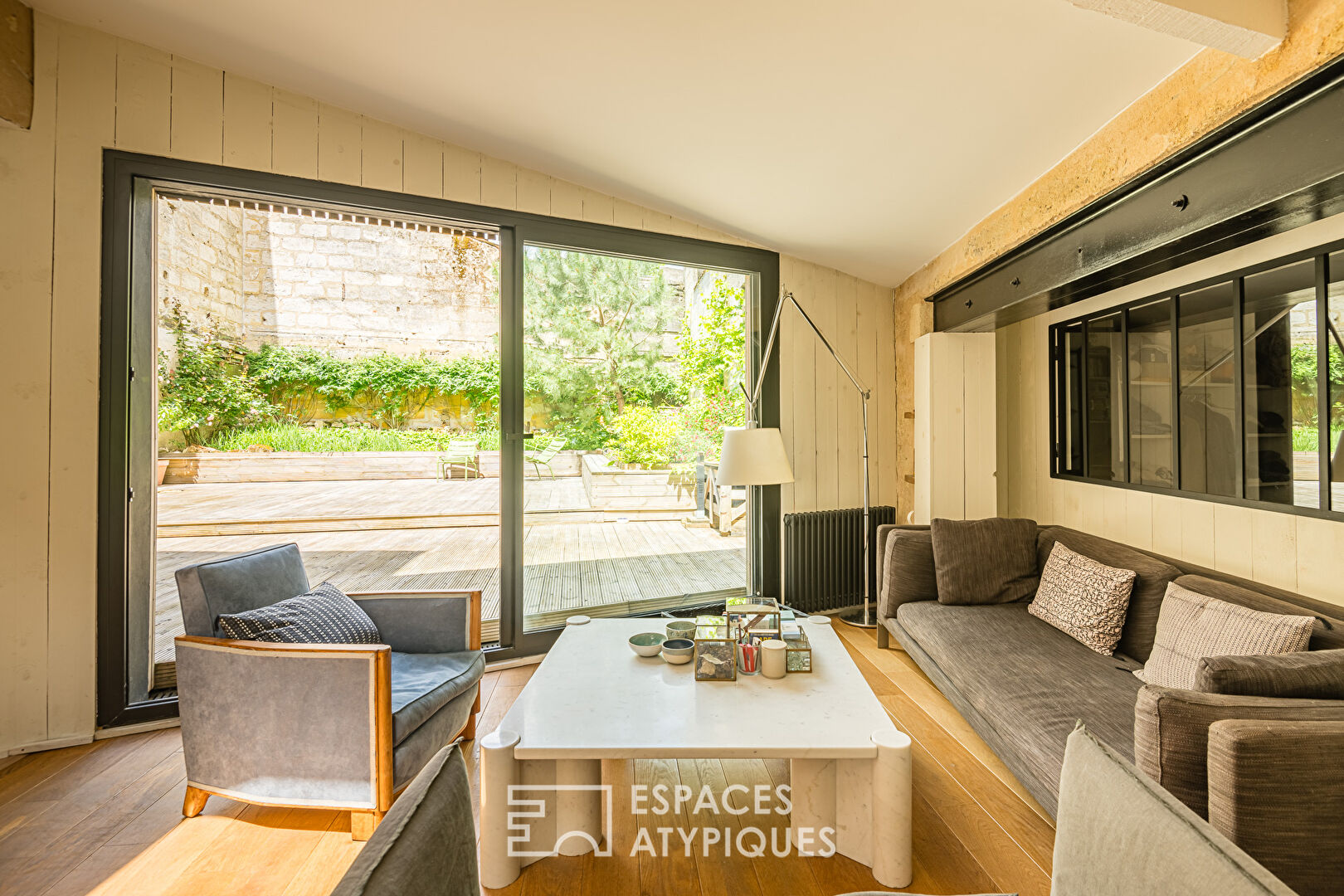 Appartement avec grand jardin et caves