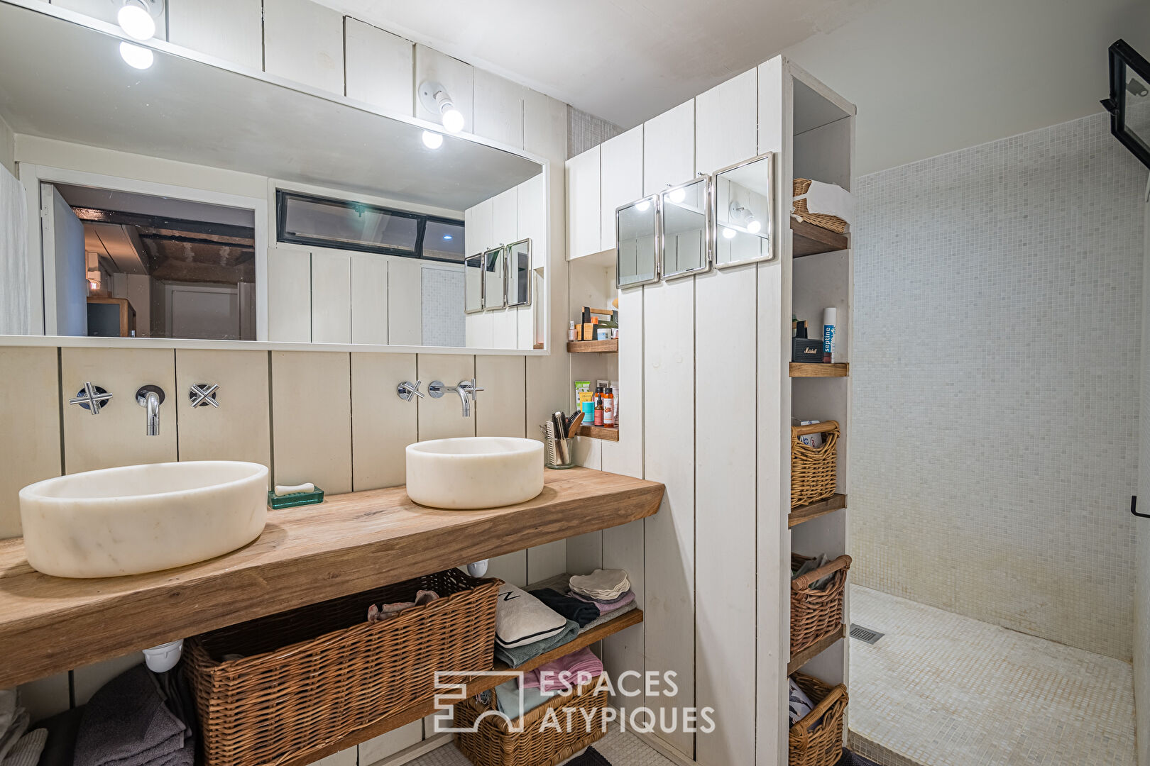 Appartement avec grand jardin et caves