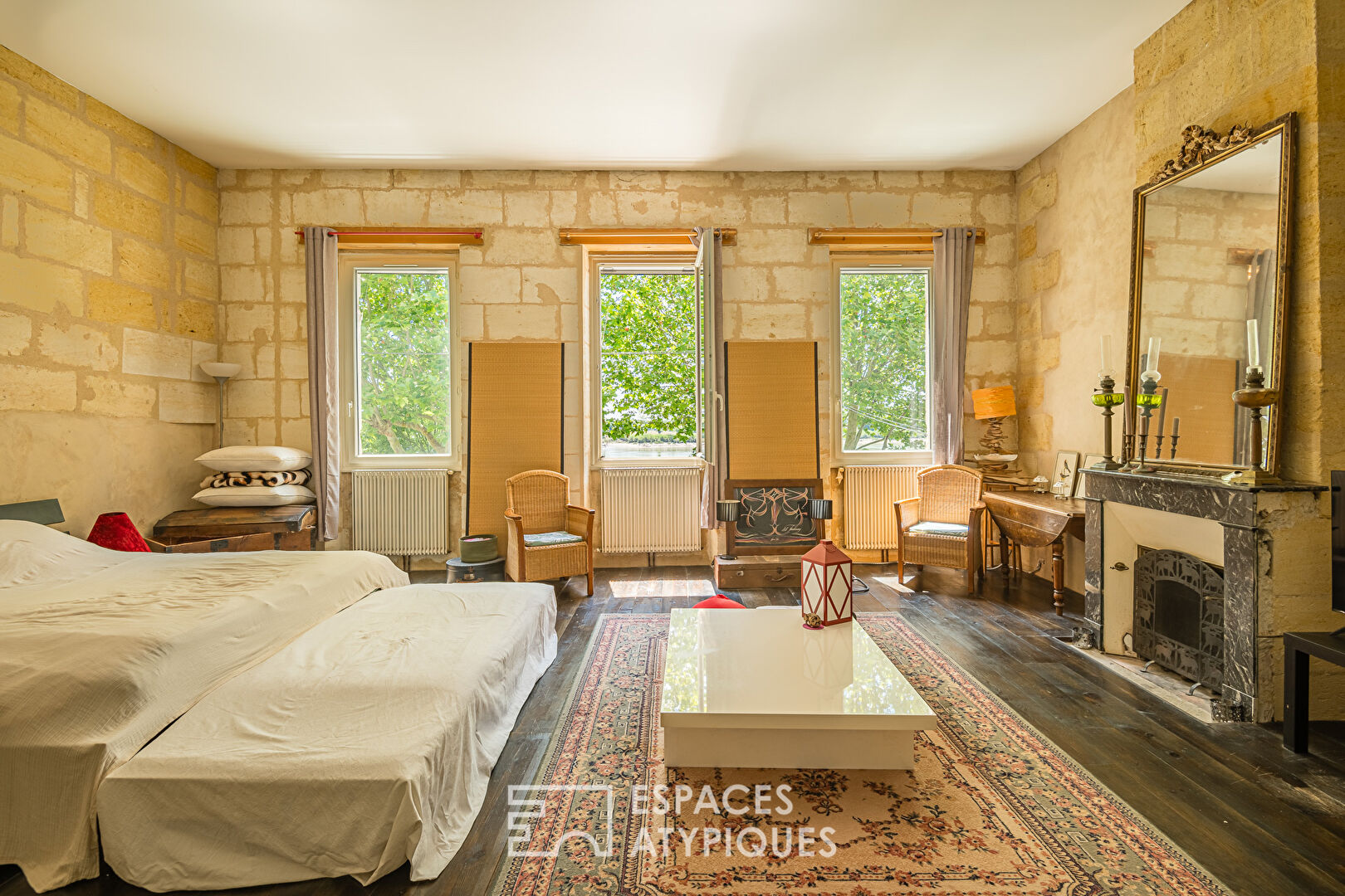 Former converted grocery store with Garonne and garden view