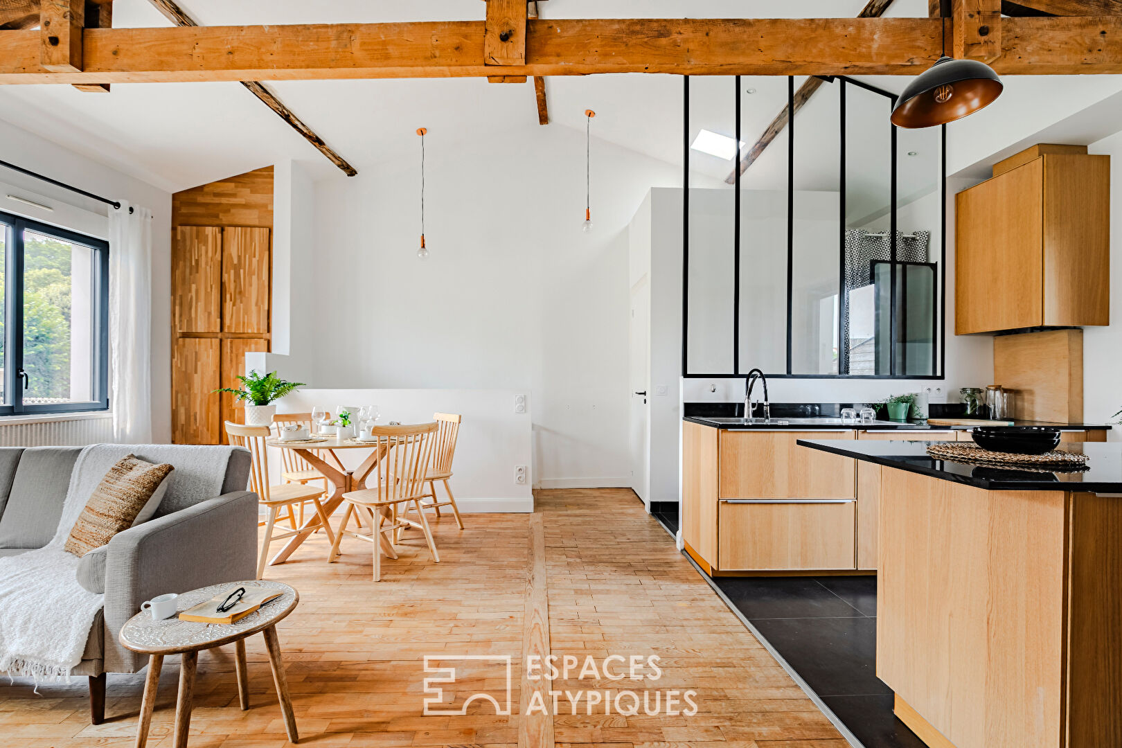 Appartement comme une maison avec terrasse
