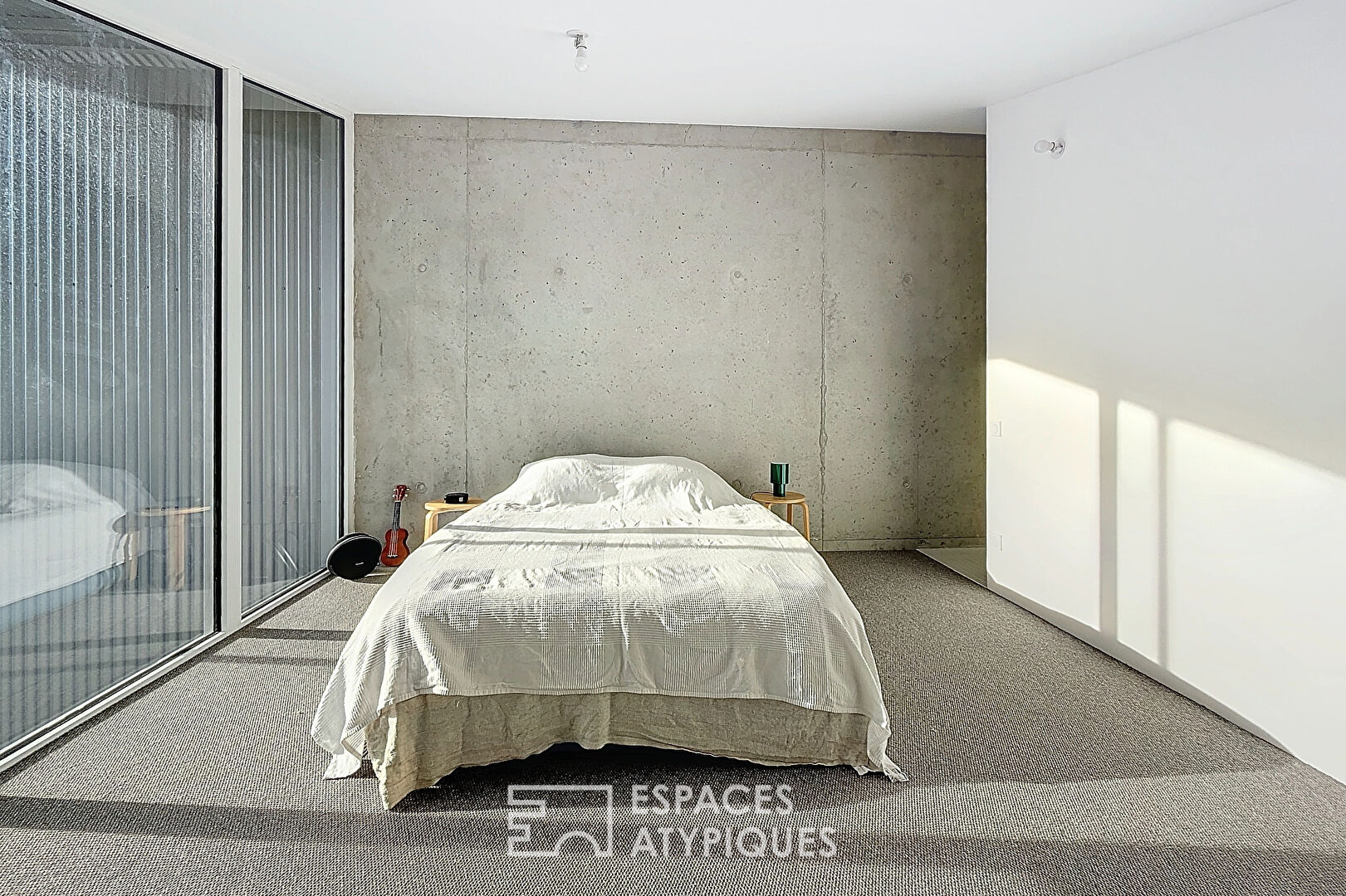 Appartement type loft avec terrasse et parking