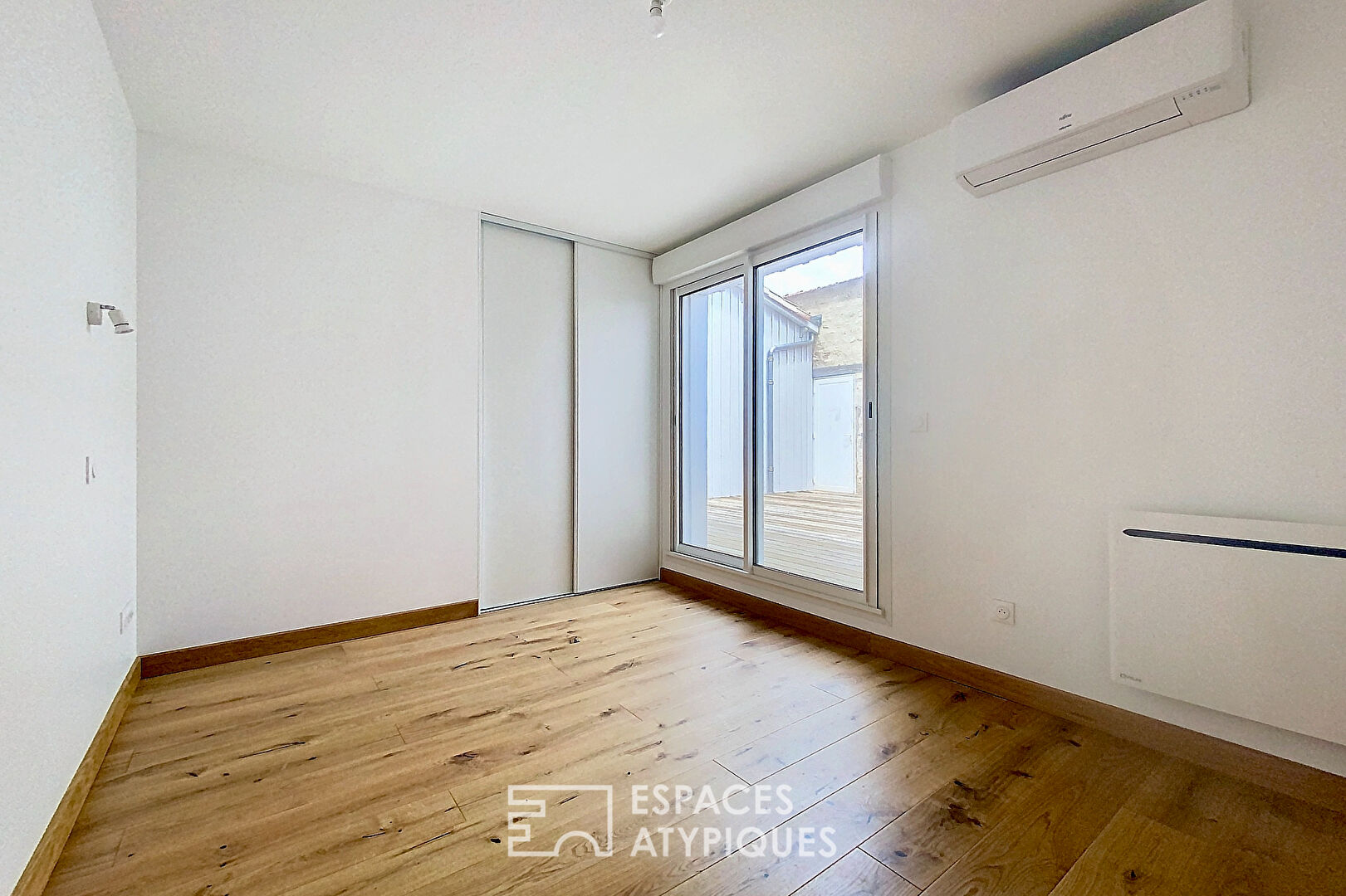 Appartement familial rénové avec terrasse au coeur des Chartrons
