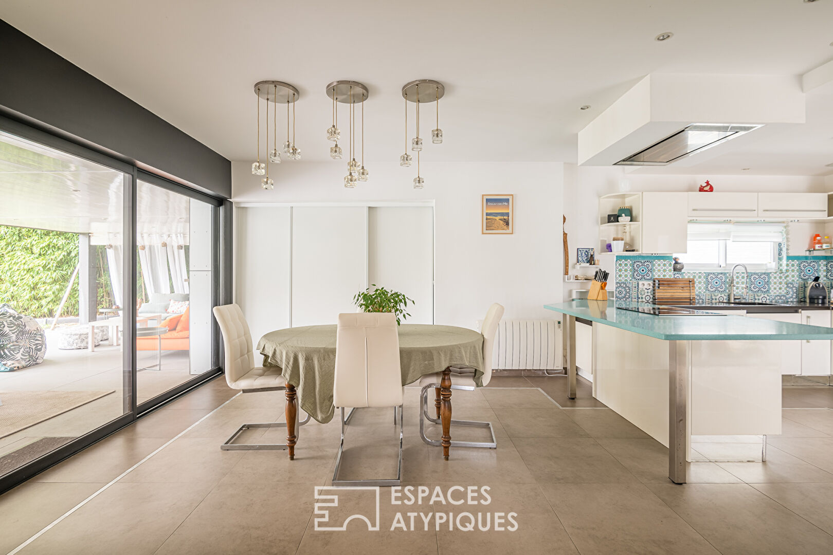 L’Écrin Contemporain avec jardin et piscine à Saint-Aubin-de-Médoc