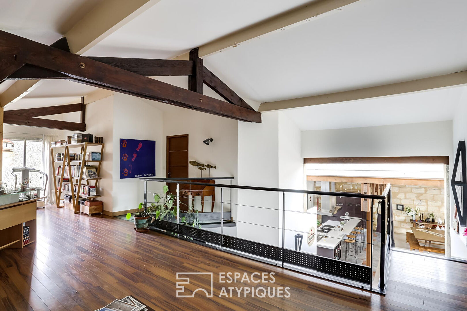 Loft house with garage, swimming pool and garden