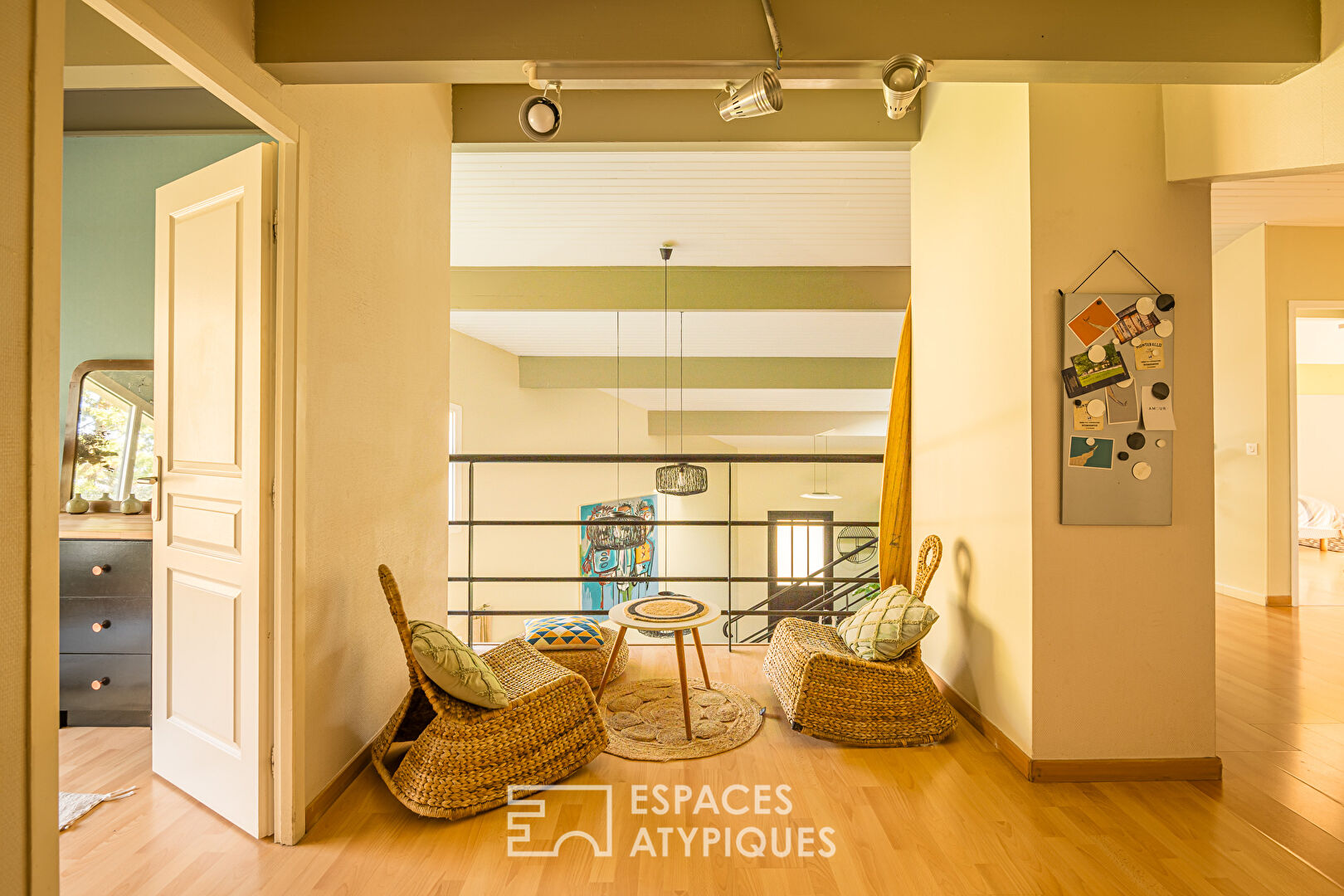 Spacious architect-designed house in Cestas