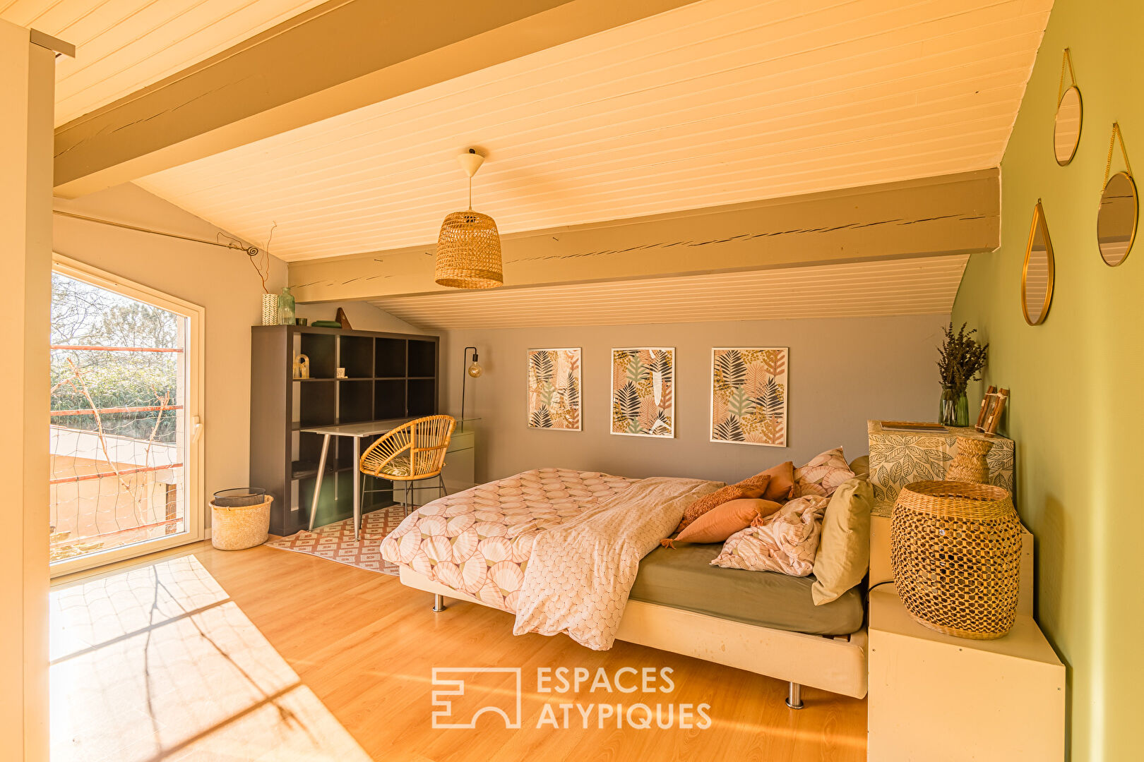 Spacious architect-designed house in Cestas