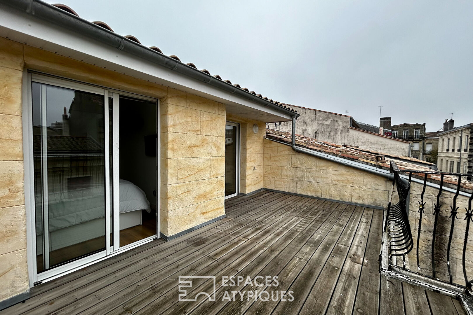 Stone house with terraces ideal for shared accommodation