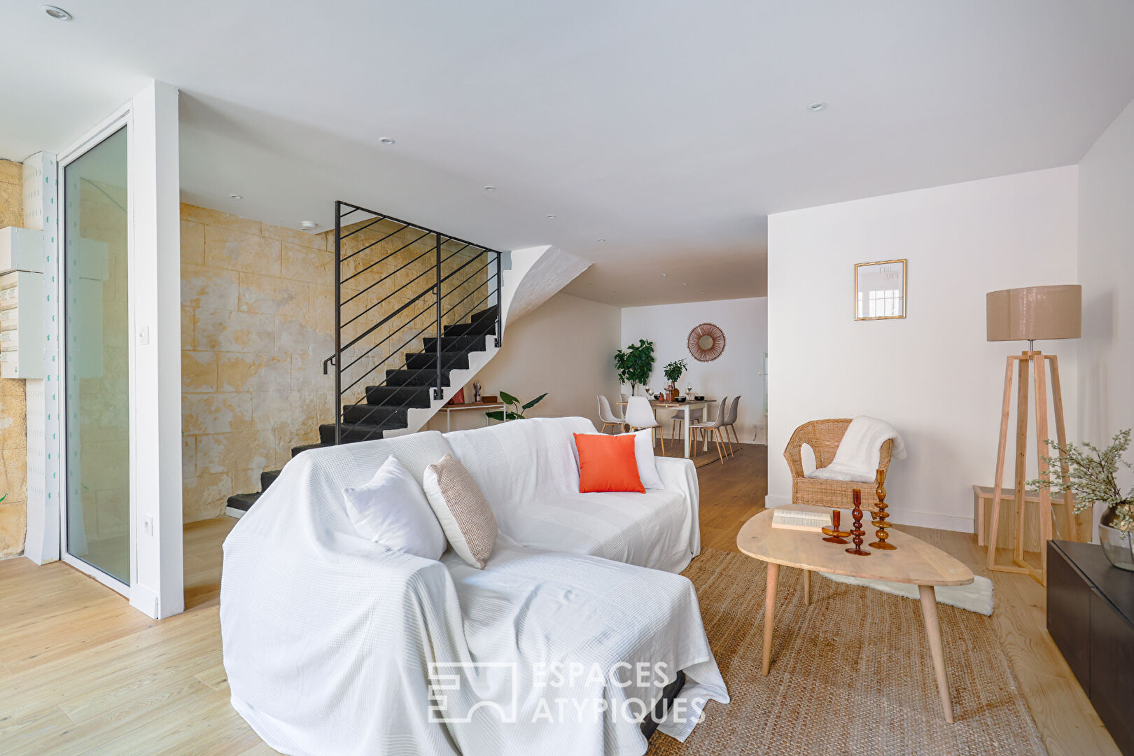 Stone house with terraces ideal for shared accommodation