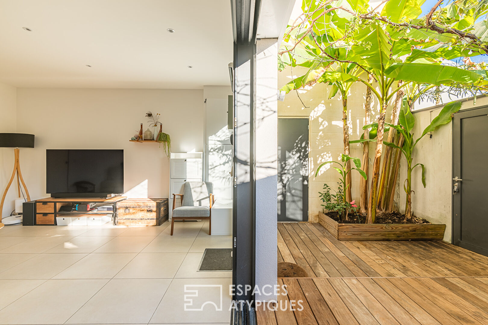 Appartement comme une maison avec terrasse et parking aux Chartrons