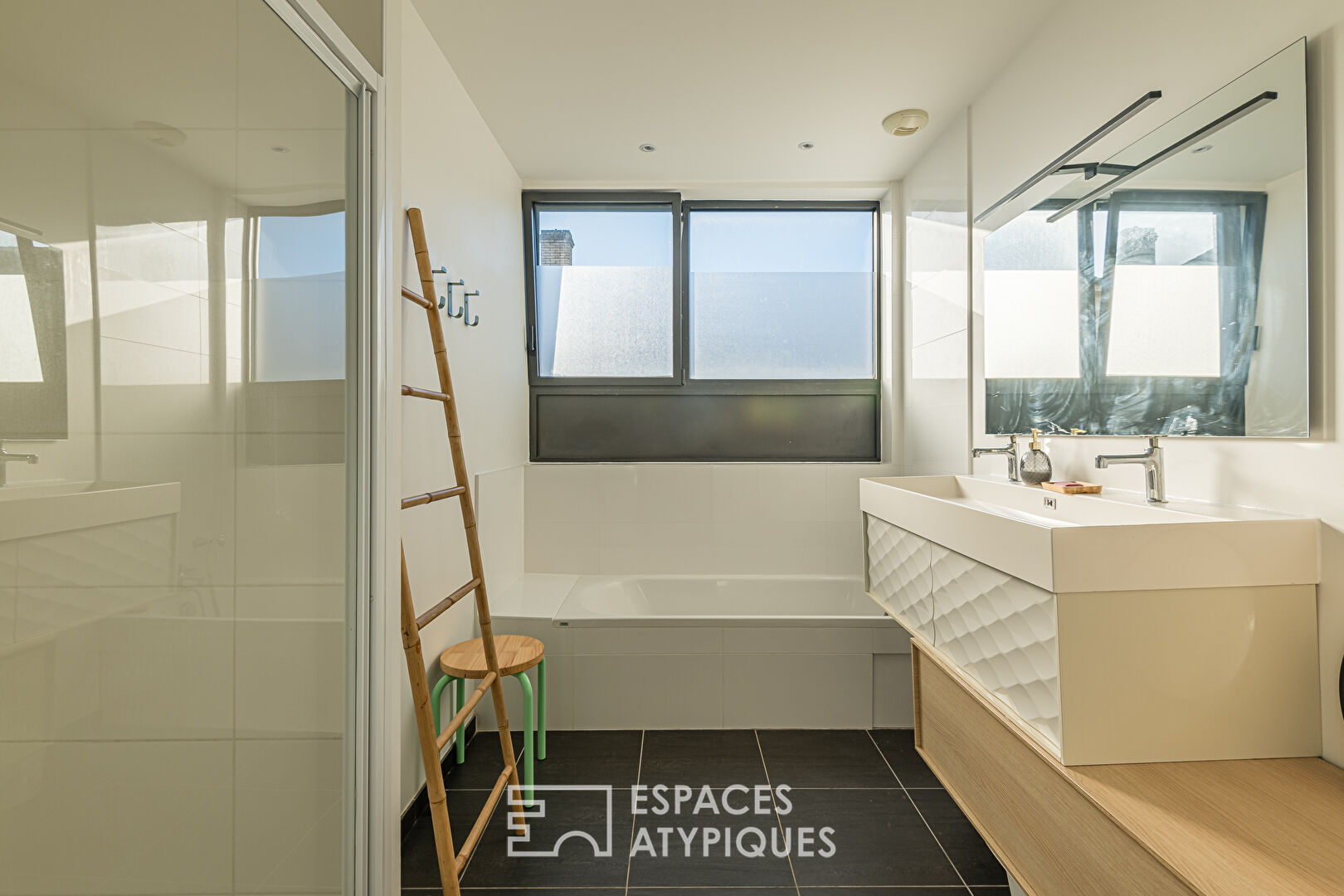 Appartement comme une maison avec terrasse et parking aux Chartrons