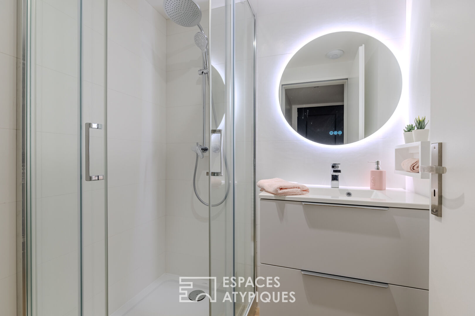 Bel appartement avec terrasse et jardin privatif proche de saint Augustin