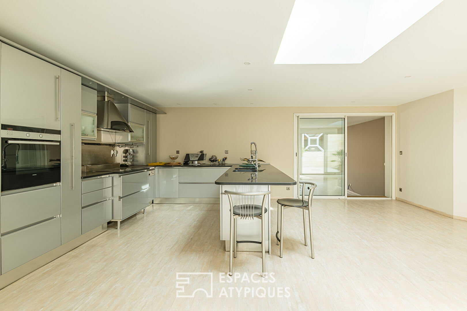 The character building in the heart of Libourne