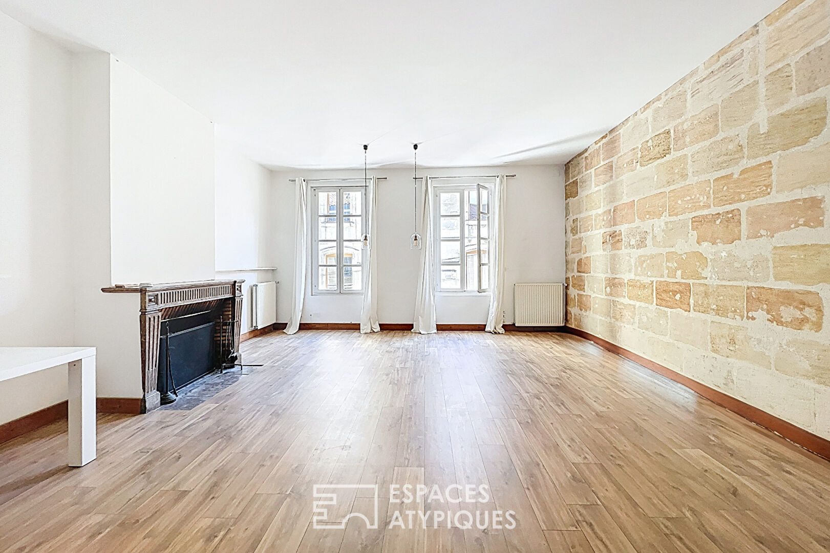 Charming apartment with terrace in the heart of Chartrons