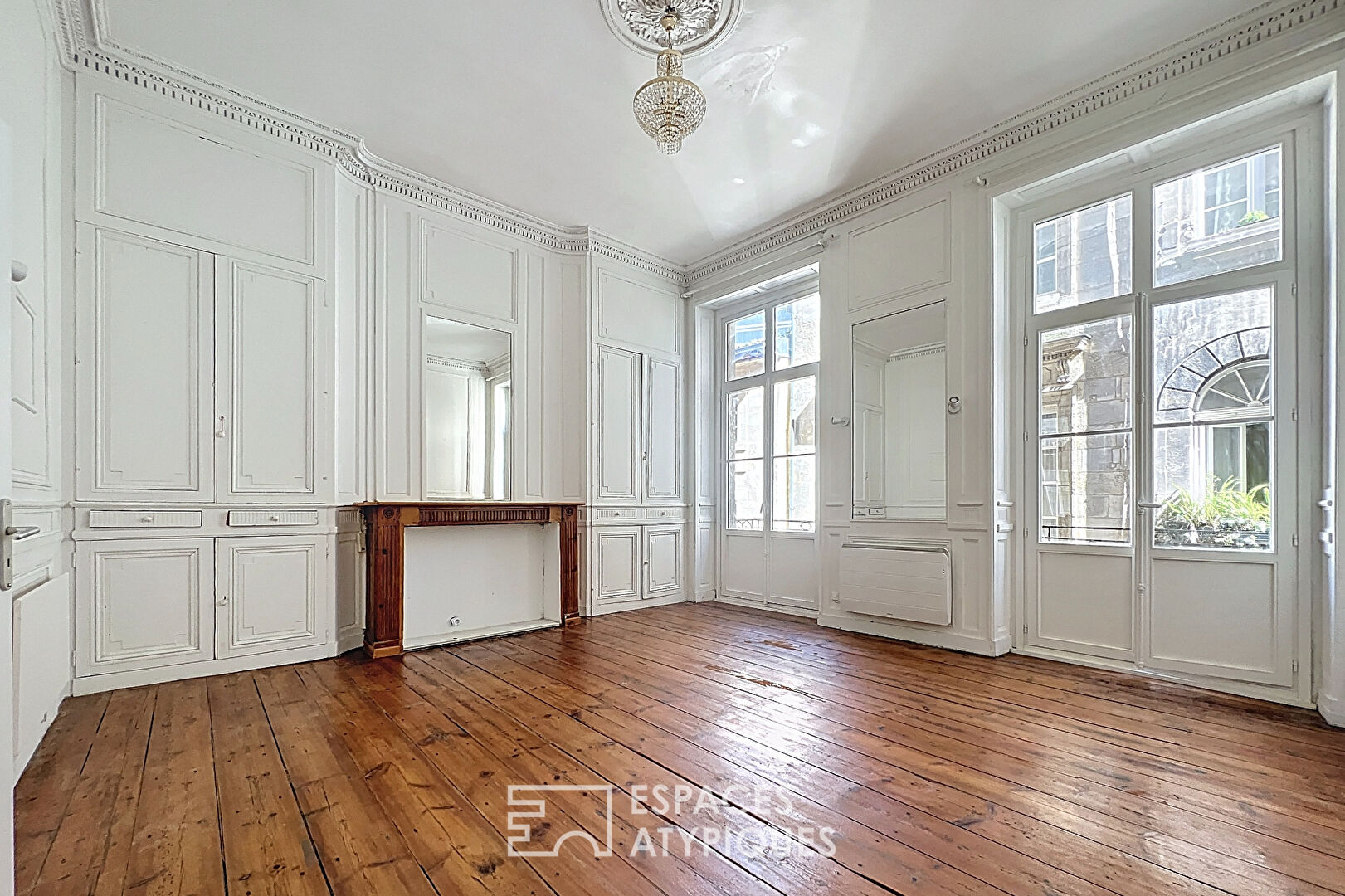 Appartement avec grande terrasse au coeur du centre historique de Bordeaux