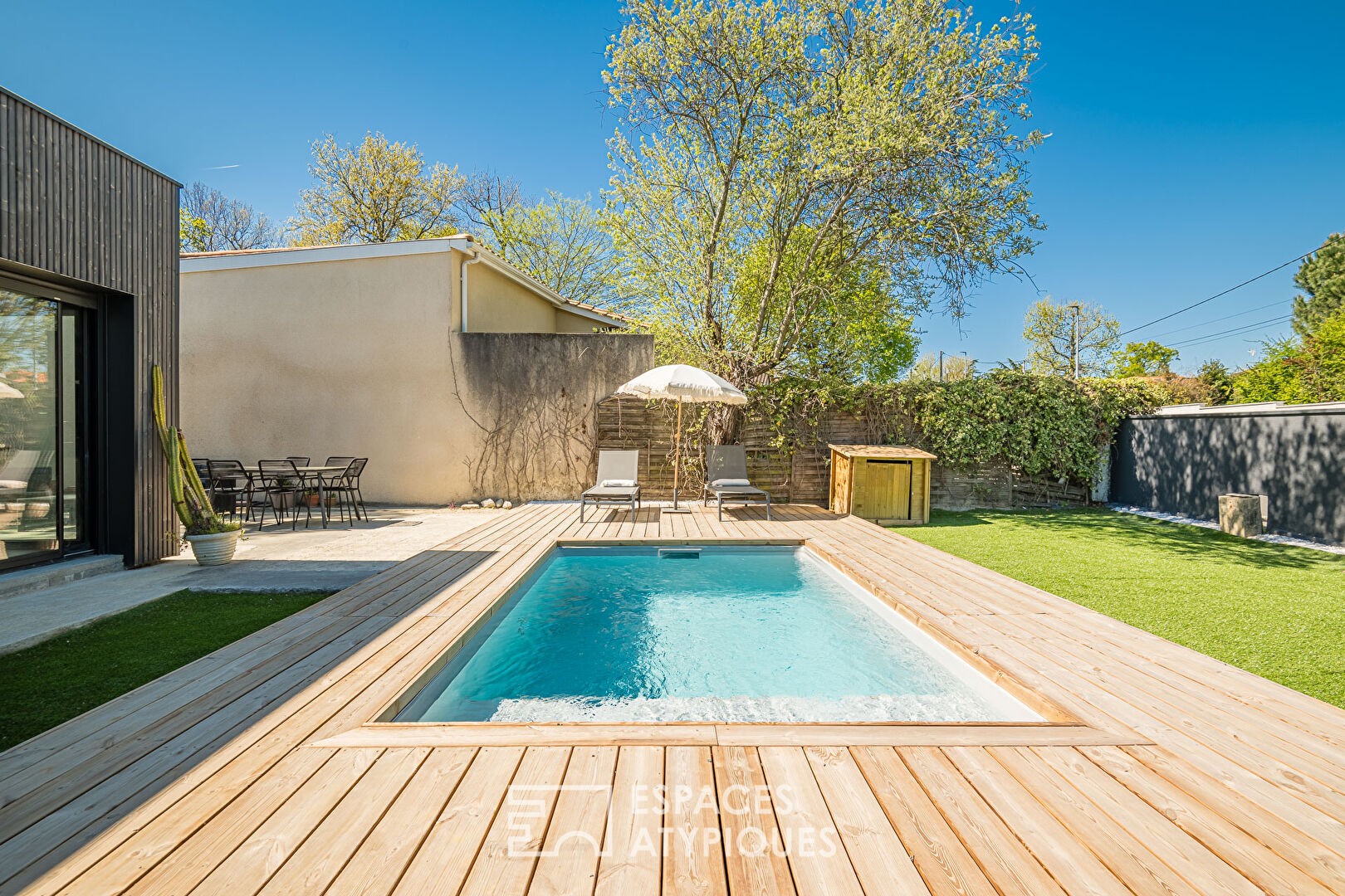 Maison d’architecte avec piscine et garage