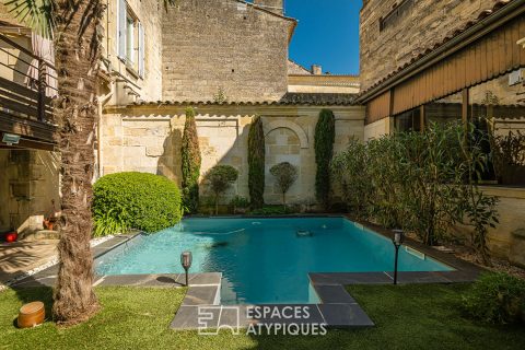 Maison de charme avec jardin, piscine et dépendance en coeur de ville