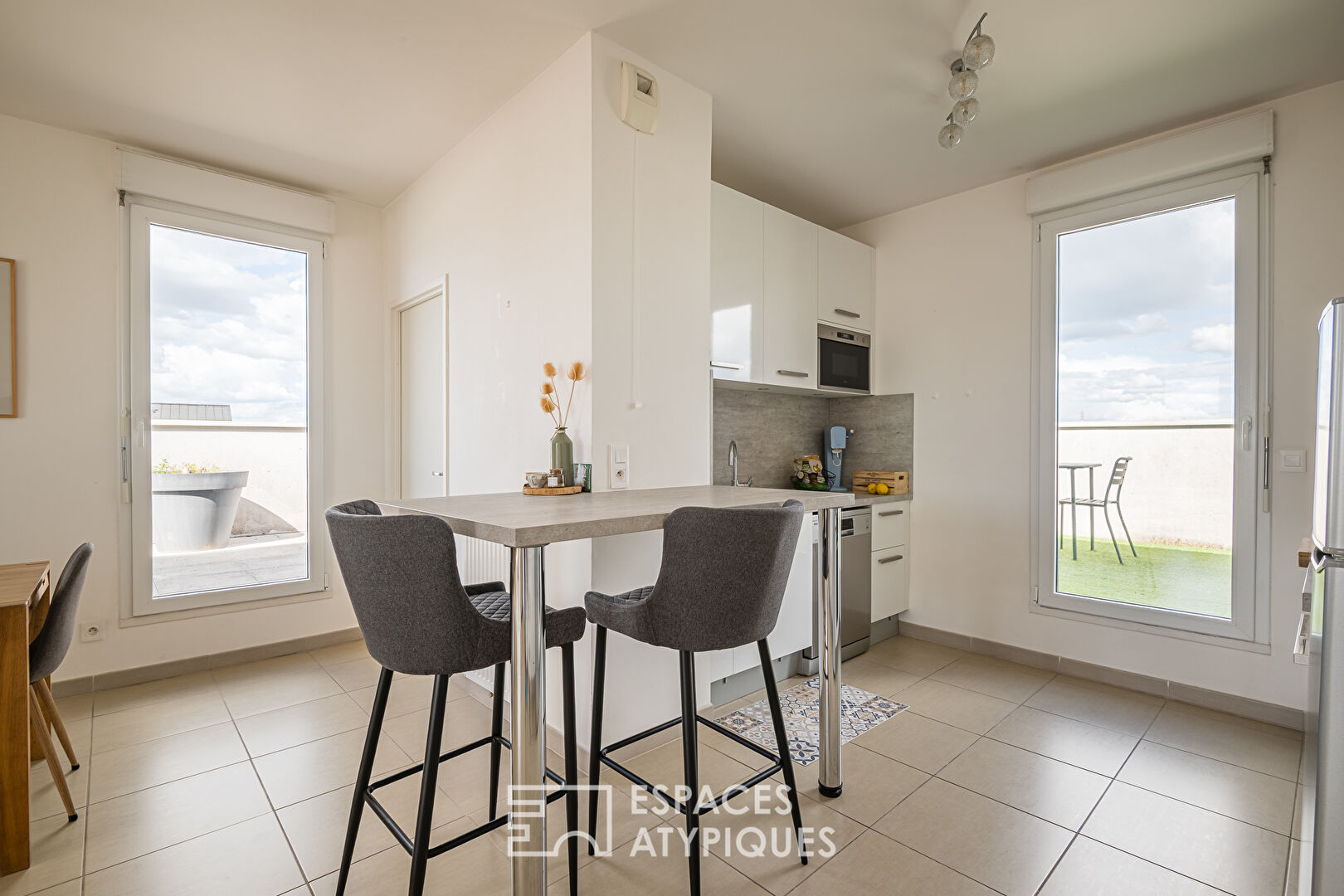 Dernier étage avec terrasse, rooftop et vue panoramique