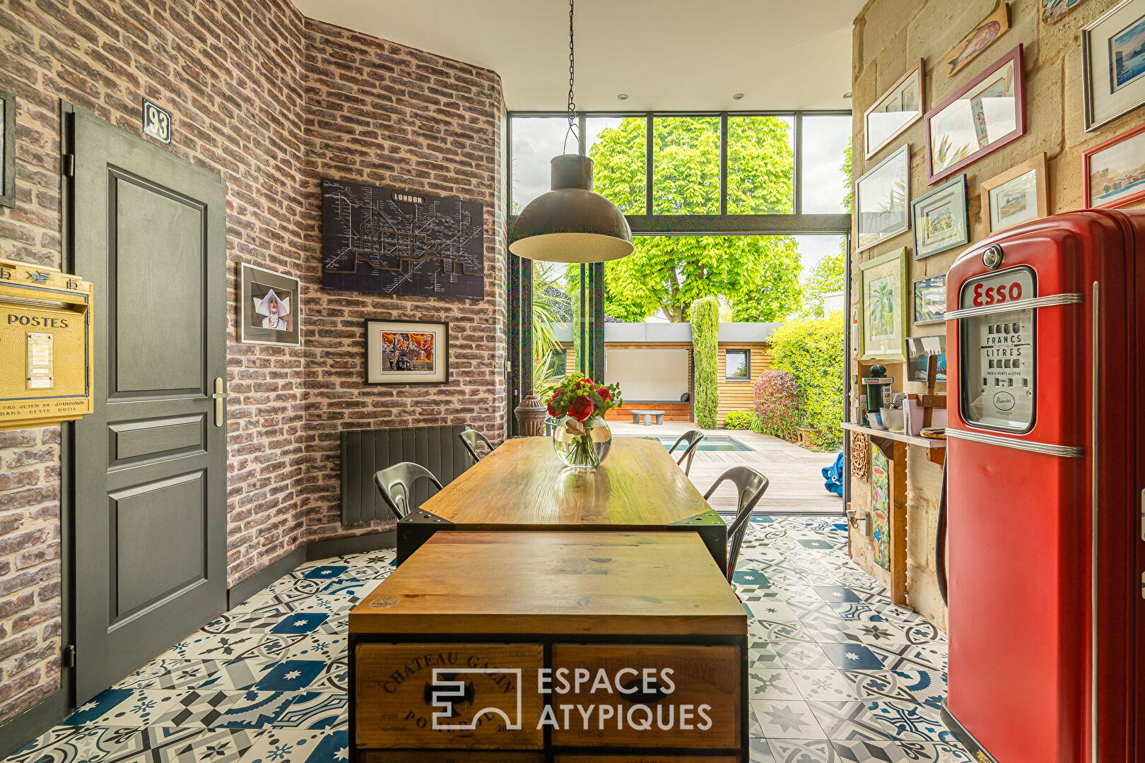 Echoppe avec piscine et garage proche barrière de Pessac
