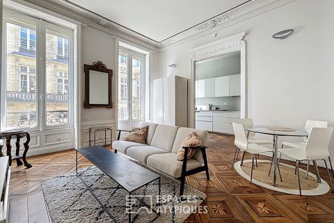 Appartement de caractère avec balcon au coeur du Triangle d’Or à Bordeaux