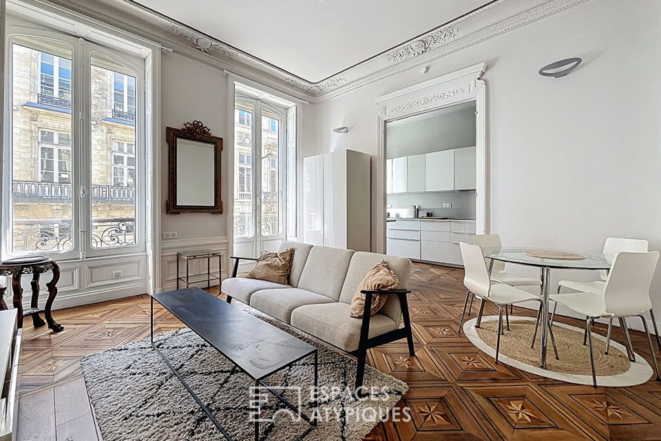 Appartement de caractère avec balcon au coeur du Triangle d'Or à Bordeaux