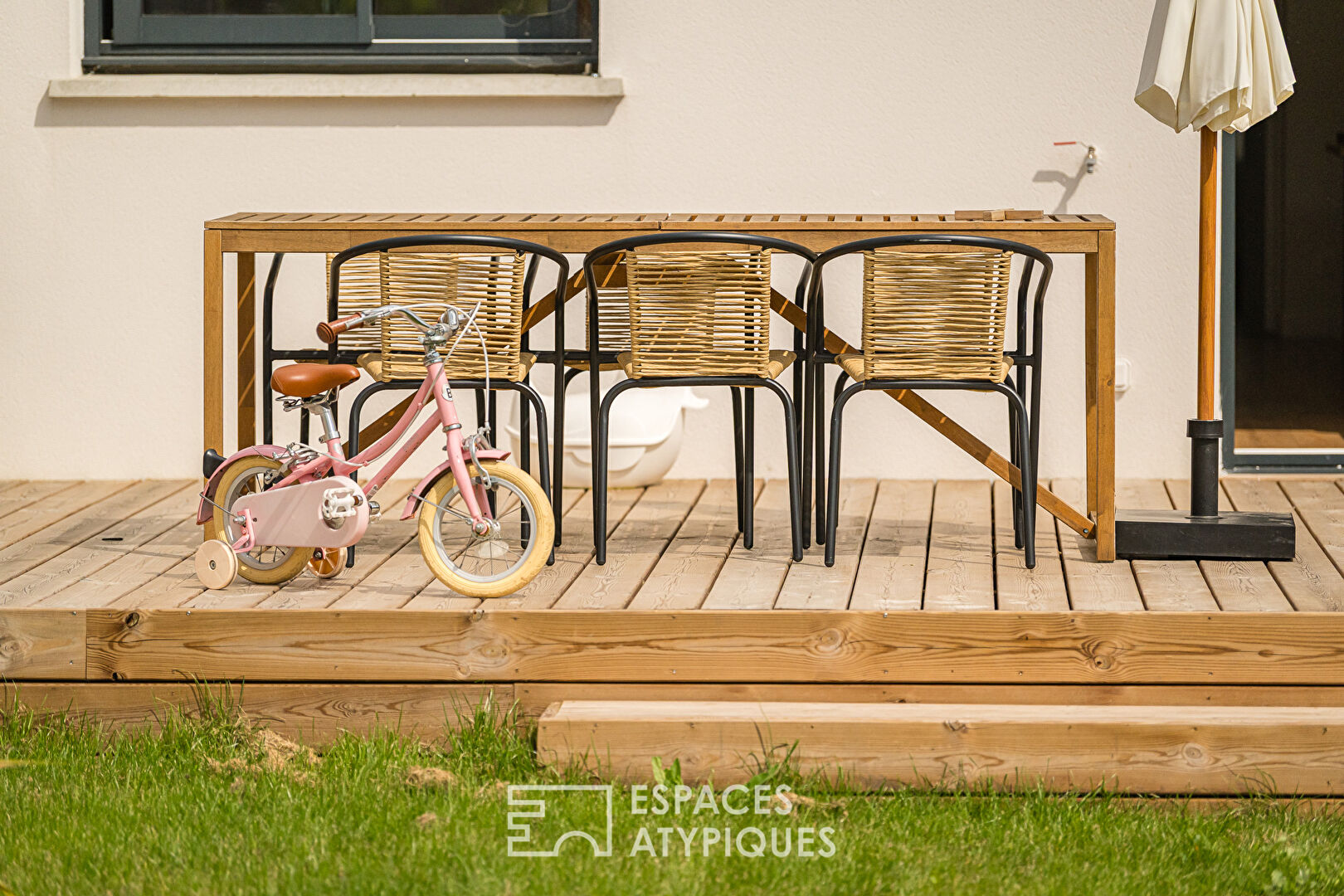 Renovated single-story house with garden
