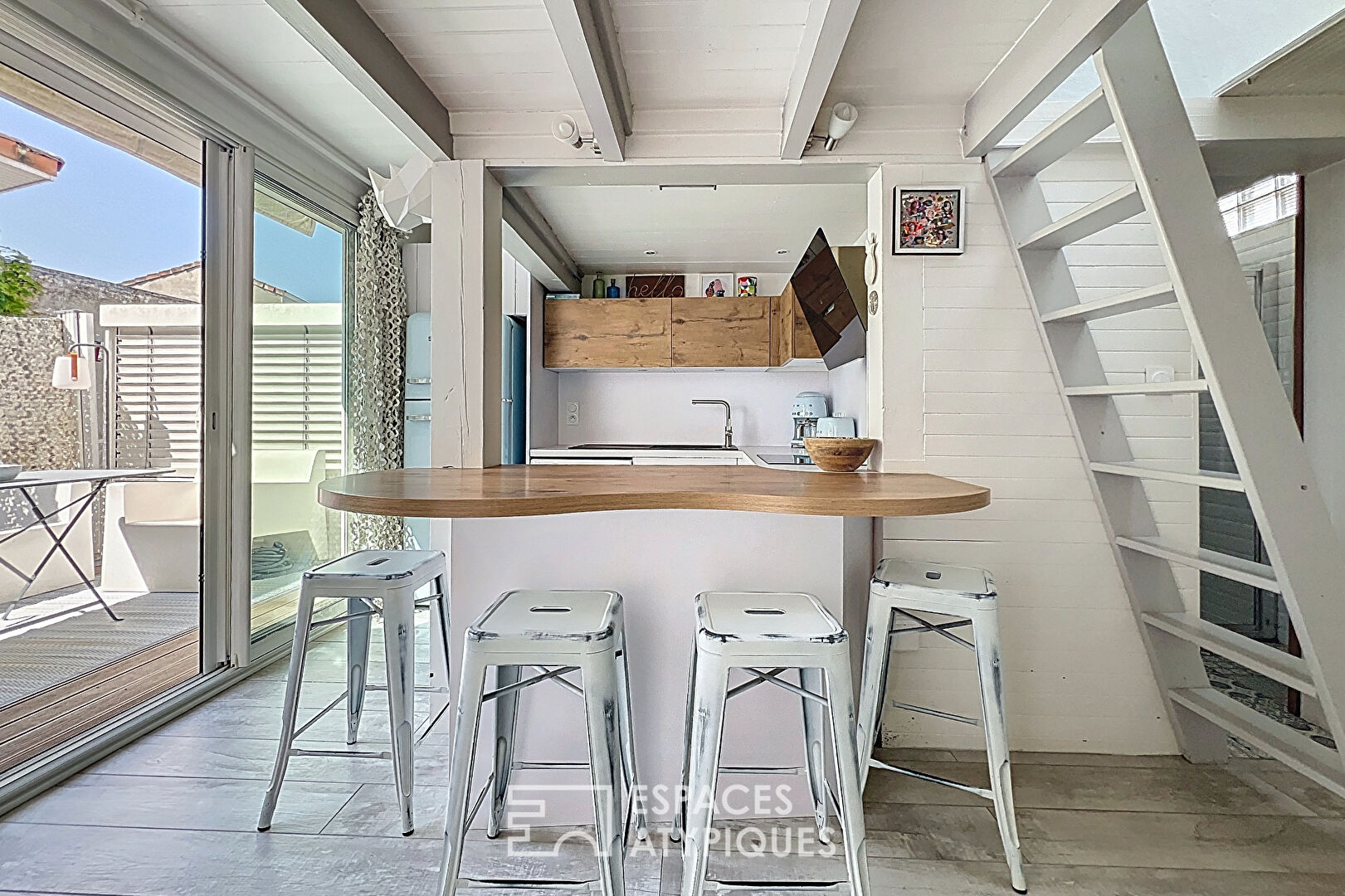 Appartement avec terrasse style cabane de plage