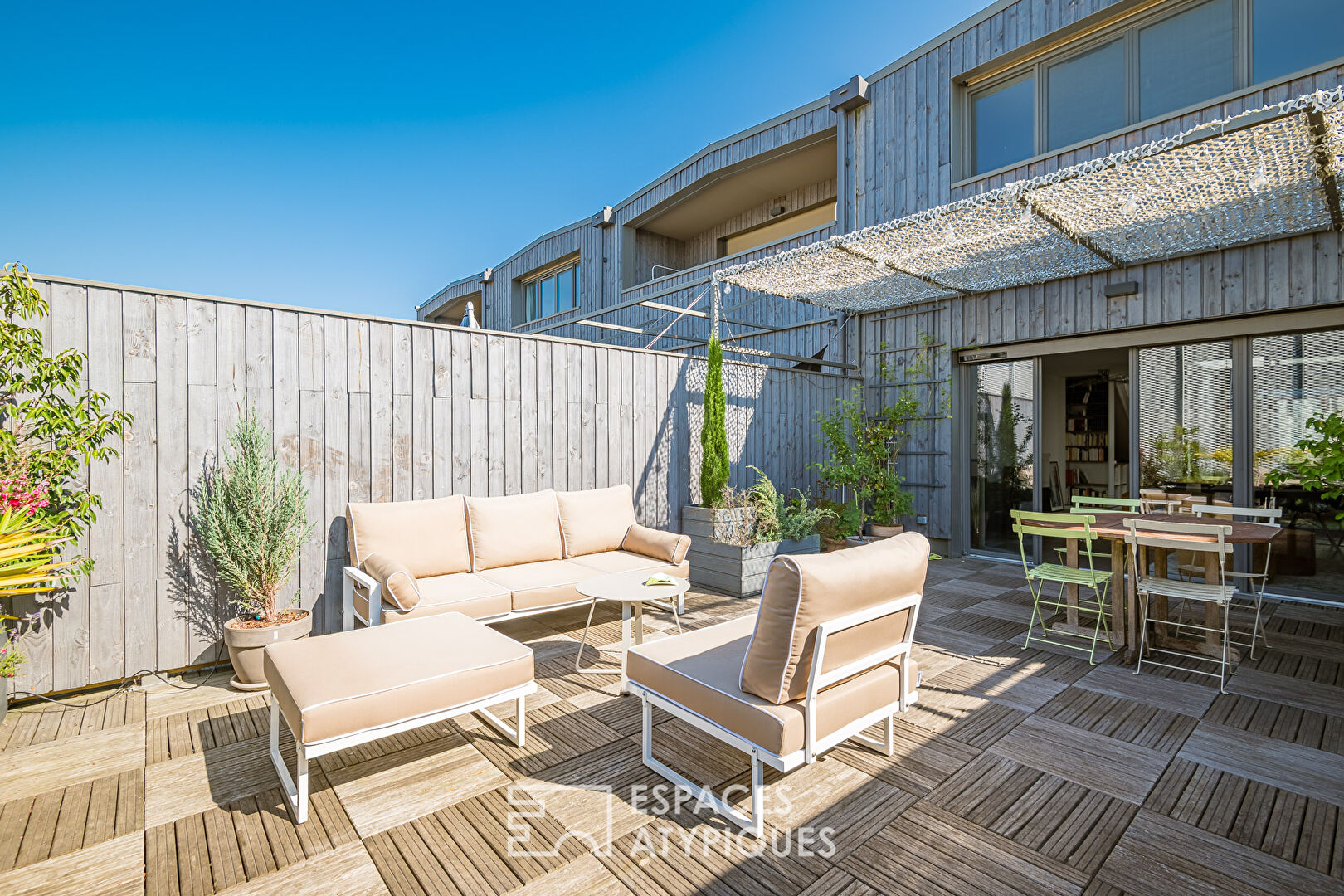 Duplex en dernier étage avec terrasse et parking