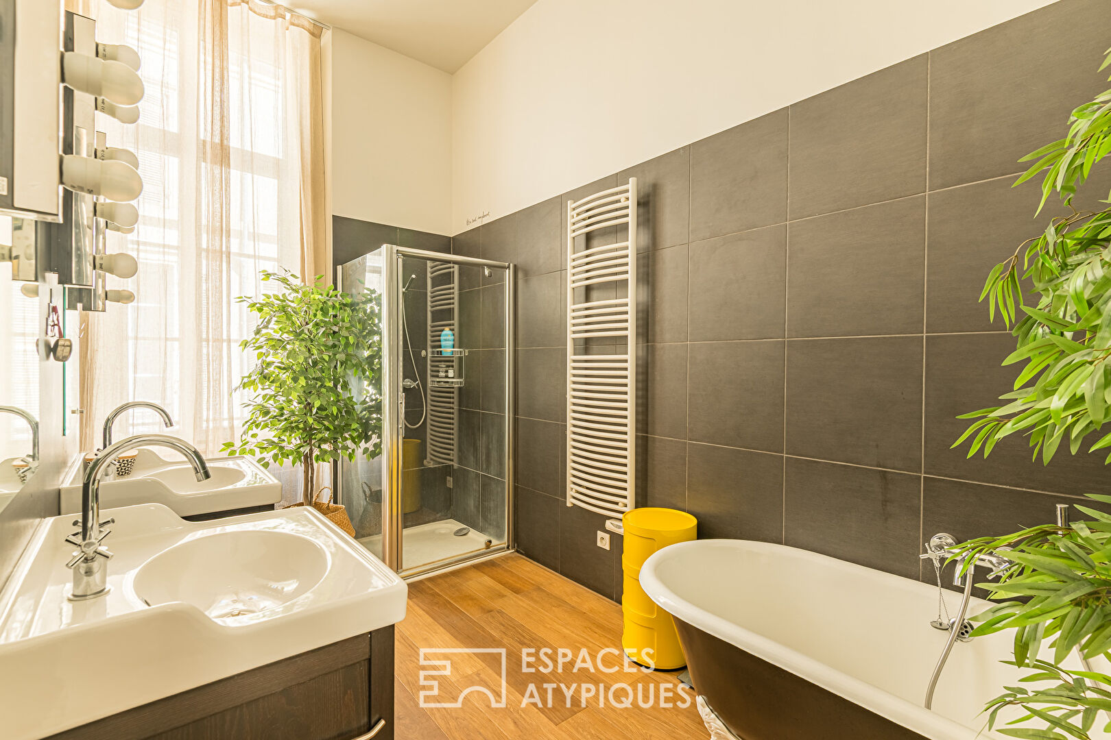 Bel appartement rénové par architecte en hyper-centre