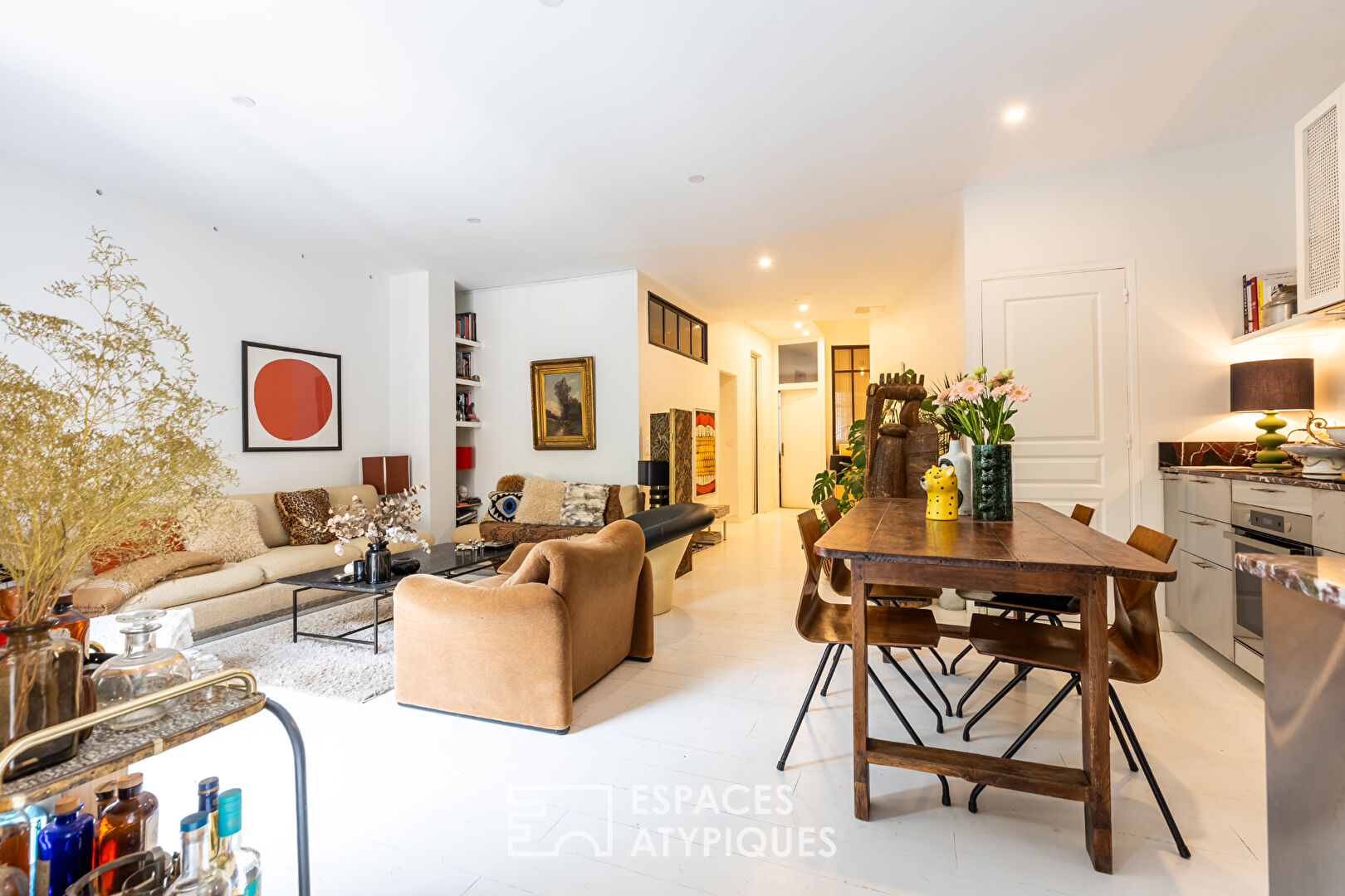 Sublime appartement rénové avec terrasse aux Chartrons