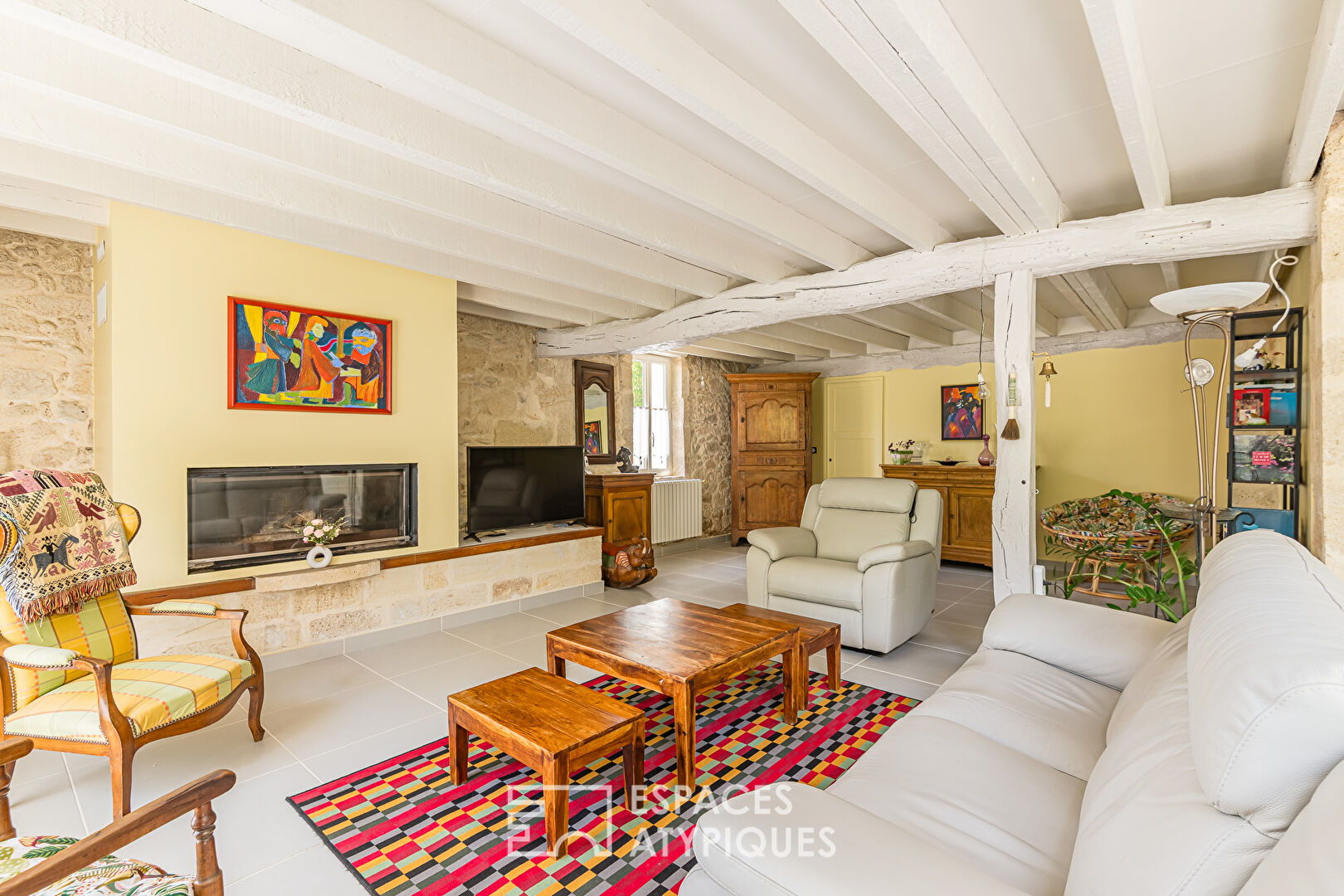 Grande maison familiale en pierre