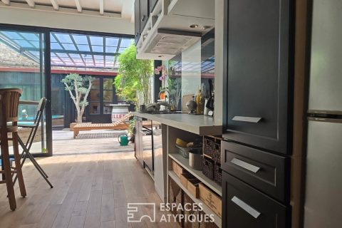 Maison avec piscine et garage aux Chartrons
