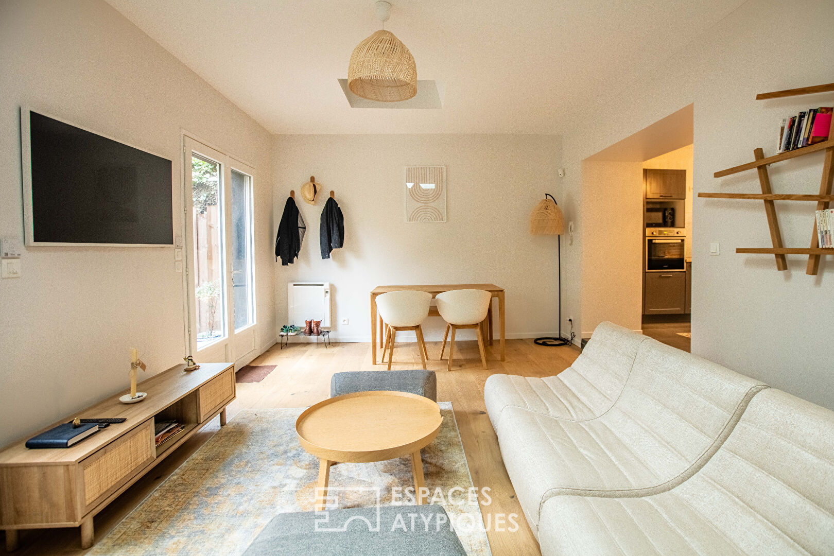 Appartement meublé en duplex avec jardin et dépendance