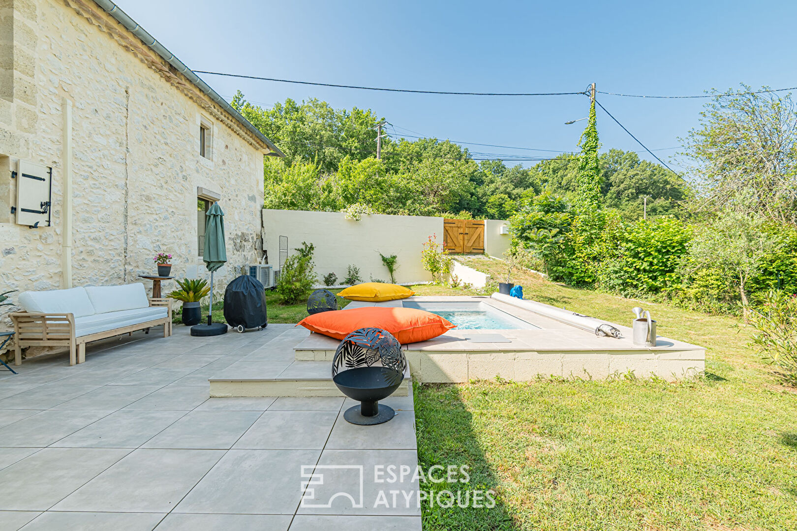 Maison en pierre de caractère avec rente locative
