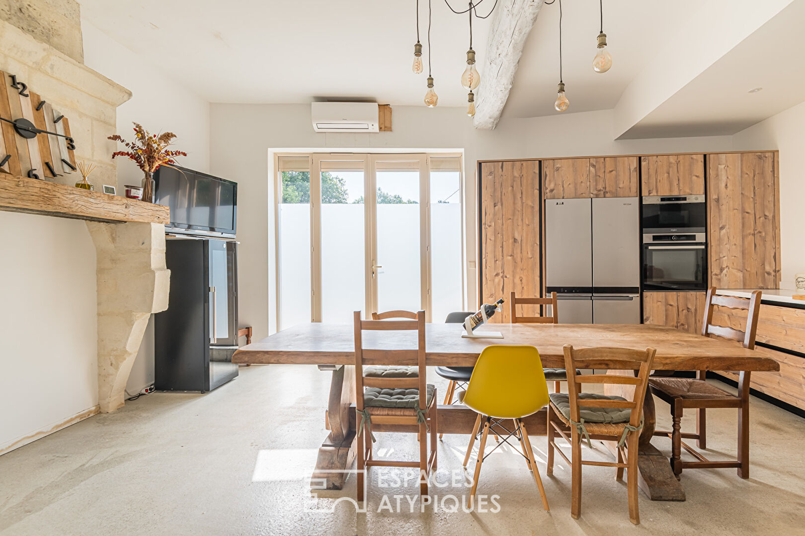 Maison en pierre de caractère avec rente locative