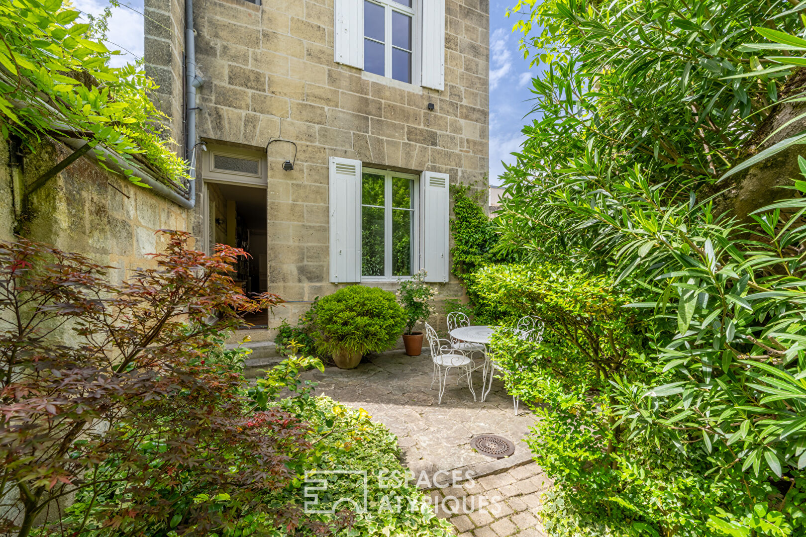 Townhouse with garden
