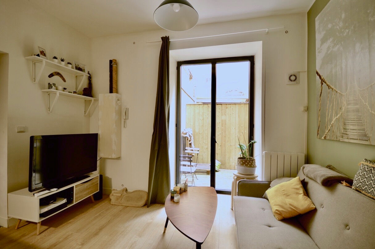 Appartement 2 pièces avec patio aux Chartrons