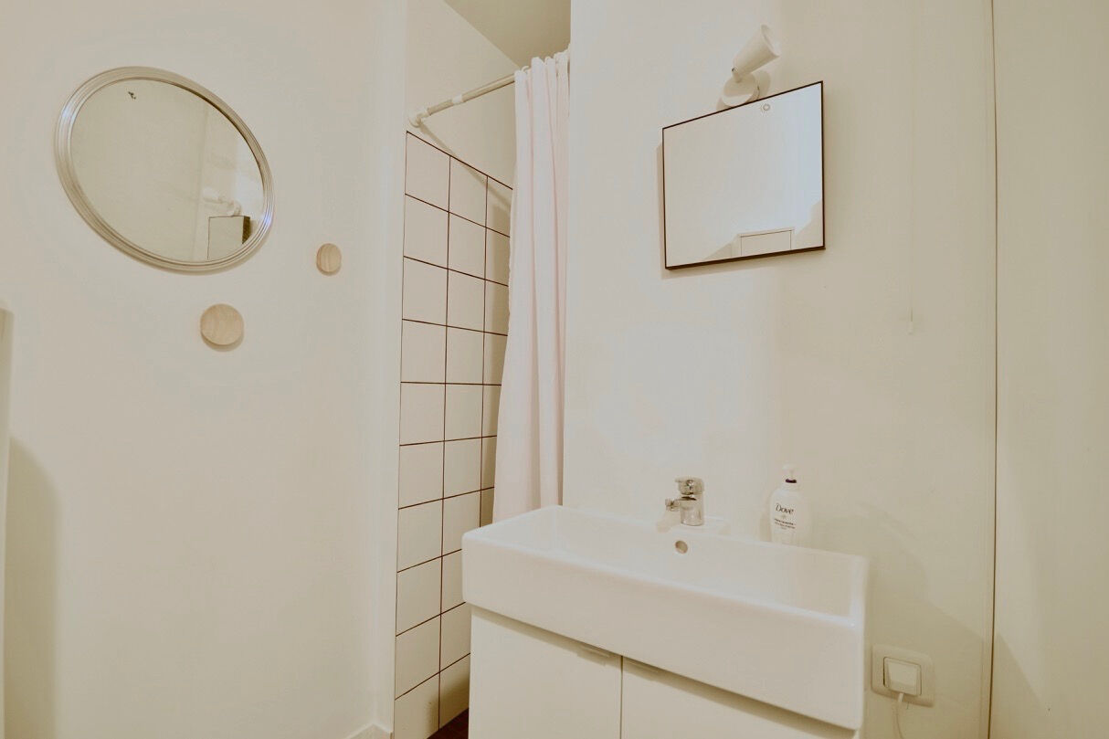 Appartement 2 pièces avec patio aux Chartrons