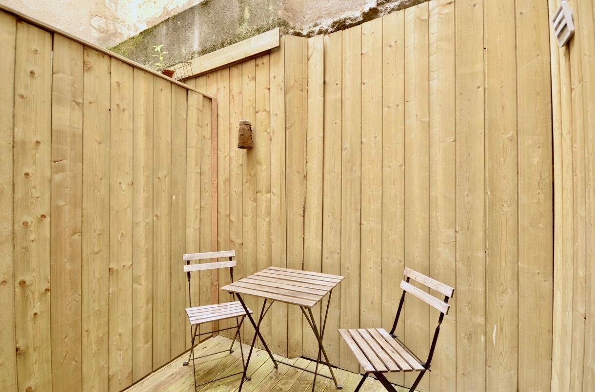 Appartement 2 pièces avec patio aux Chartrons