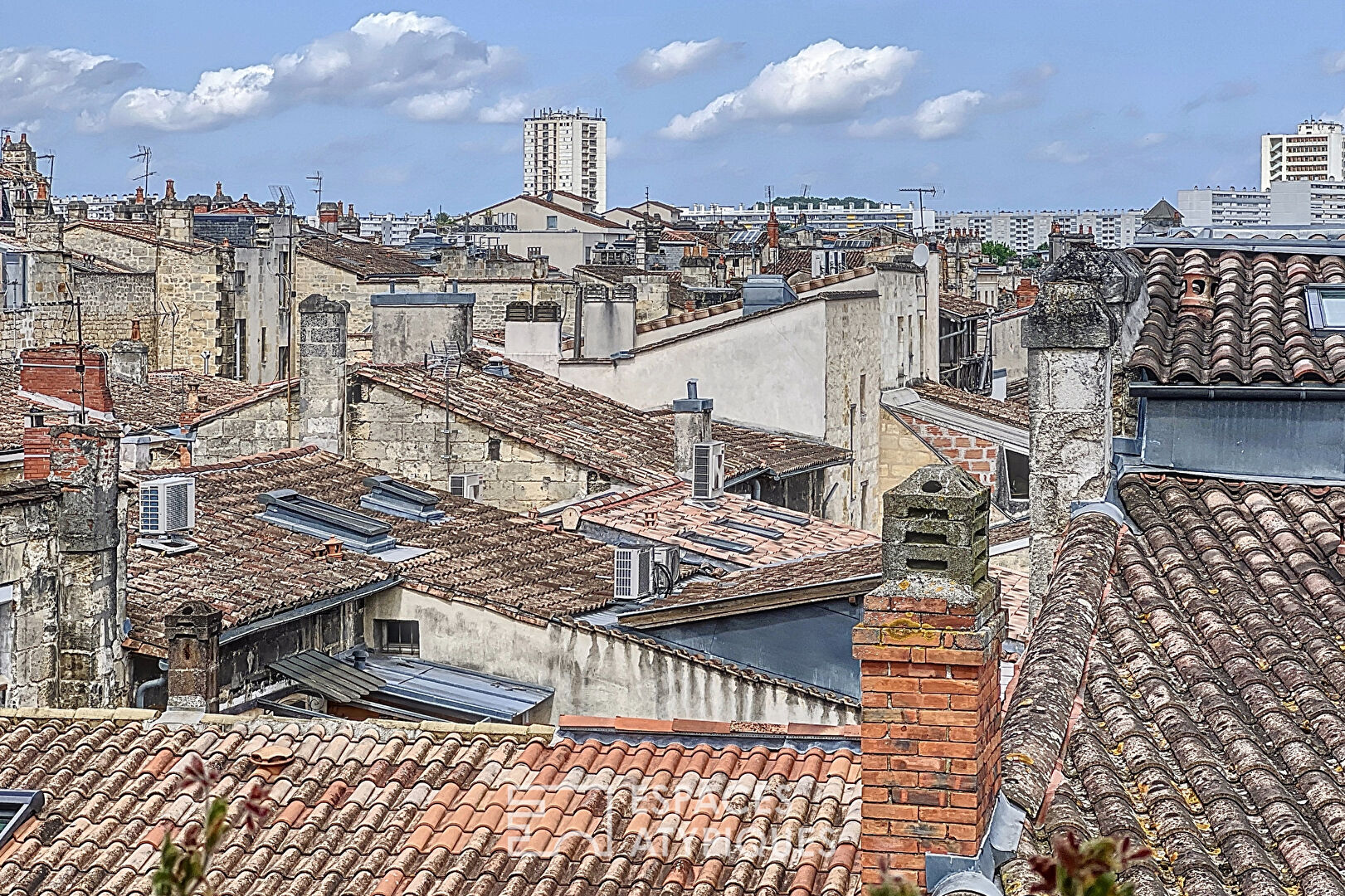 Charming 2-bedroom apartment in the heart of Chartrons