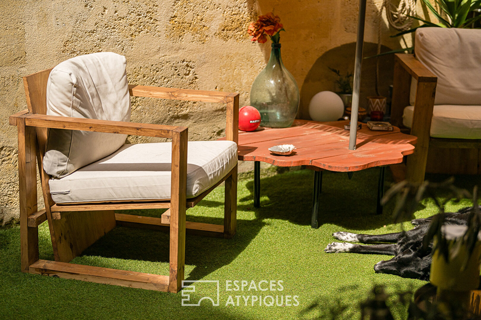 L’esprit loft avec extérieur au coeur du quartier des Chartrons