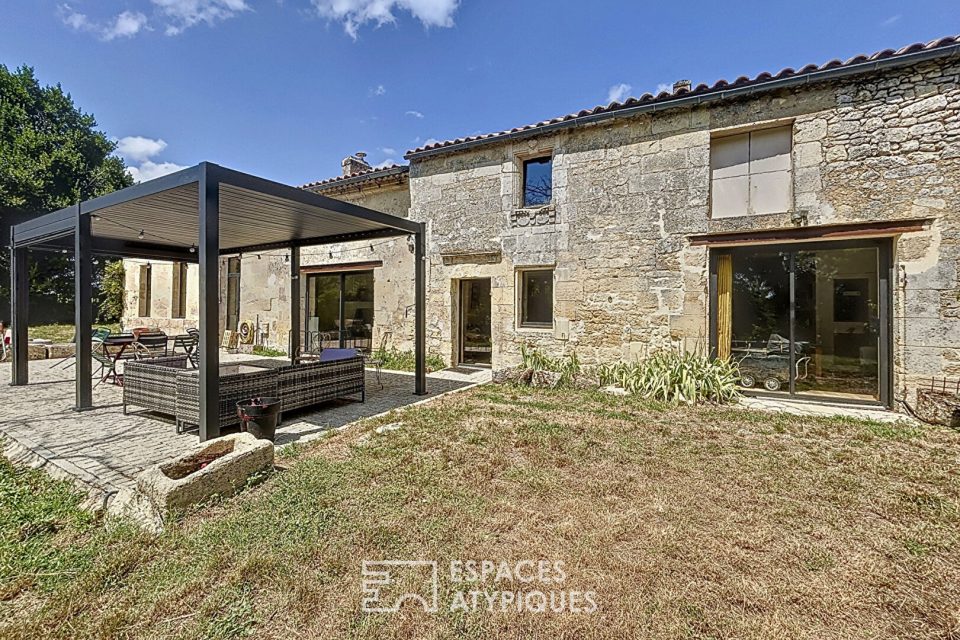 Grande maison familiale en pierre