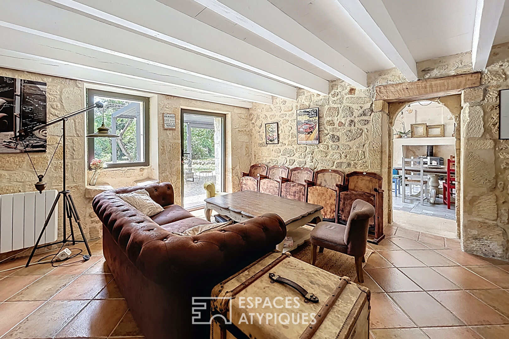 Grande maison familiale en pierre