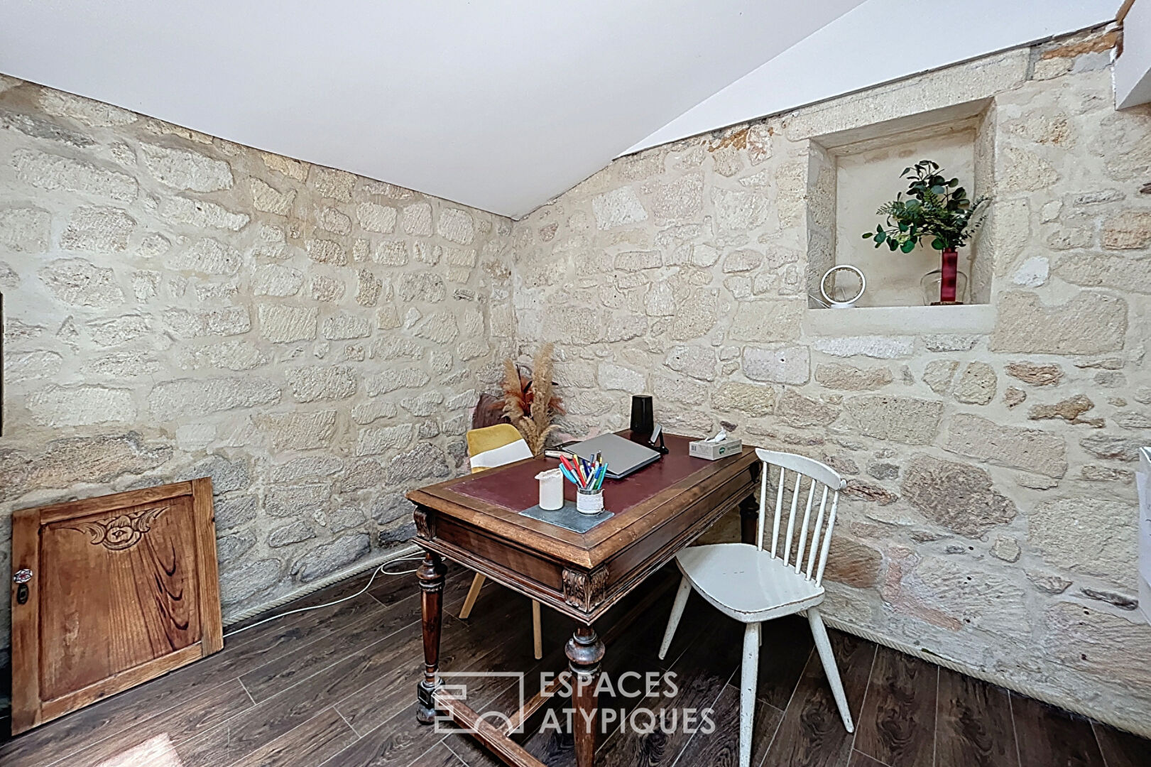 Grande maison familiale en pierre