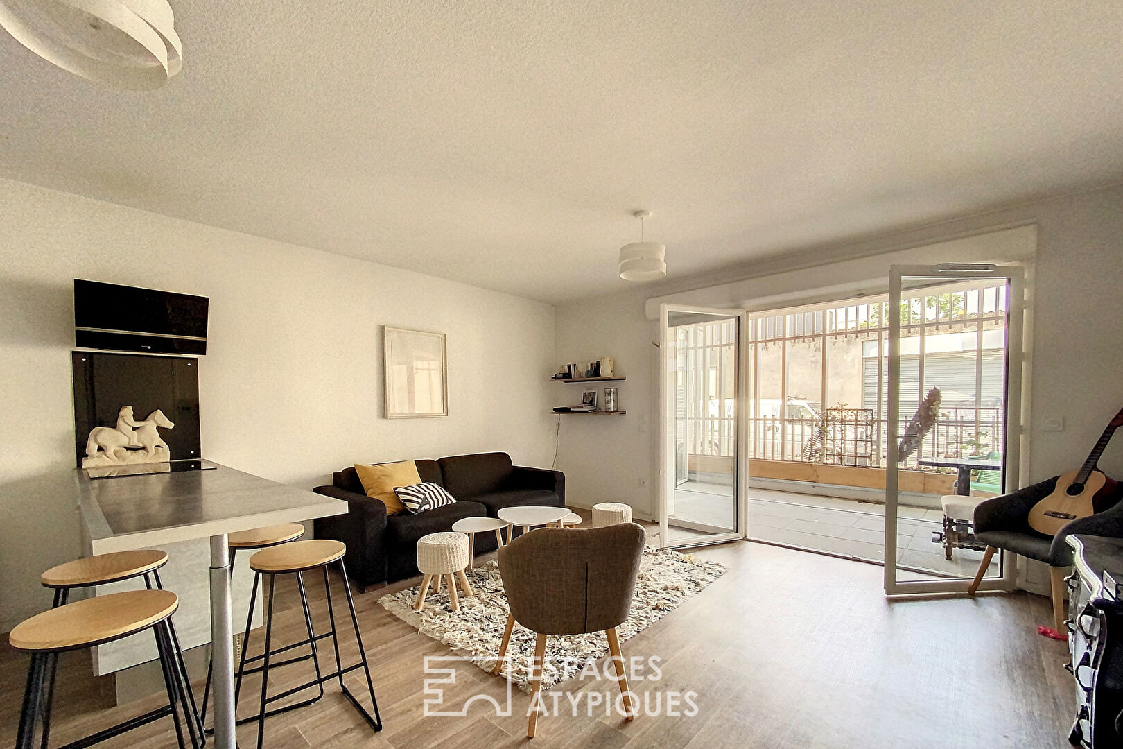 Appartement avec terrasse et loggia aux Chartrons_ Meublé