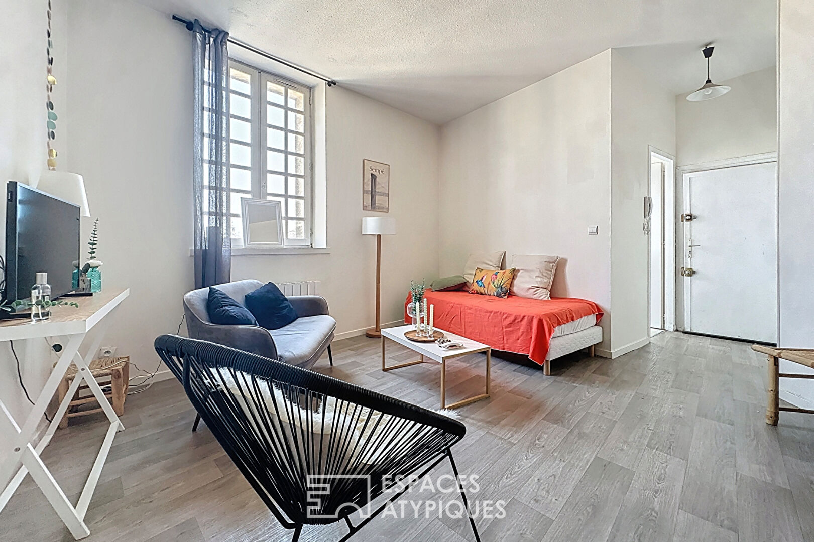 Appartement en duplex sous les toits en plein coeur de Bordeaux
