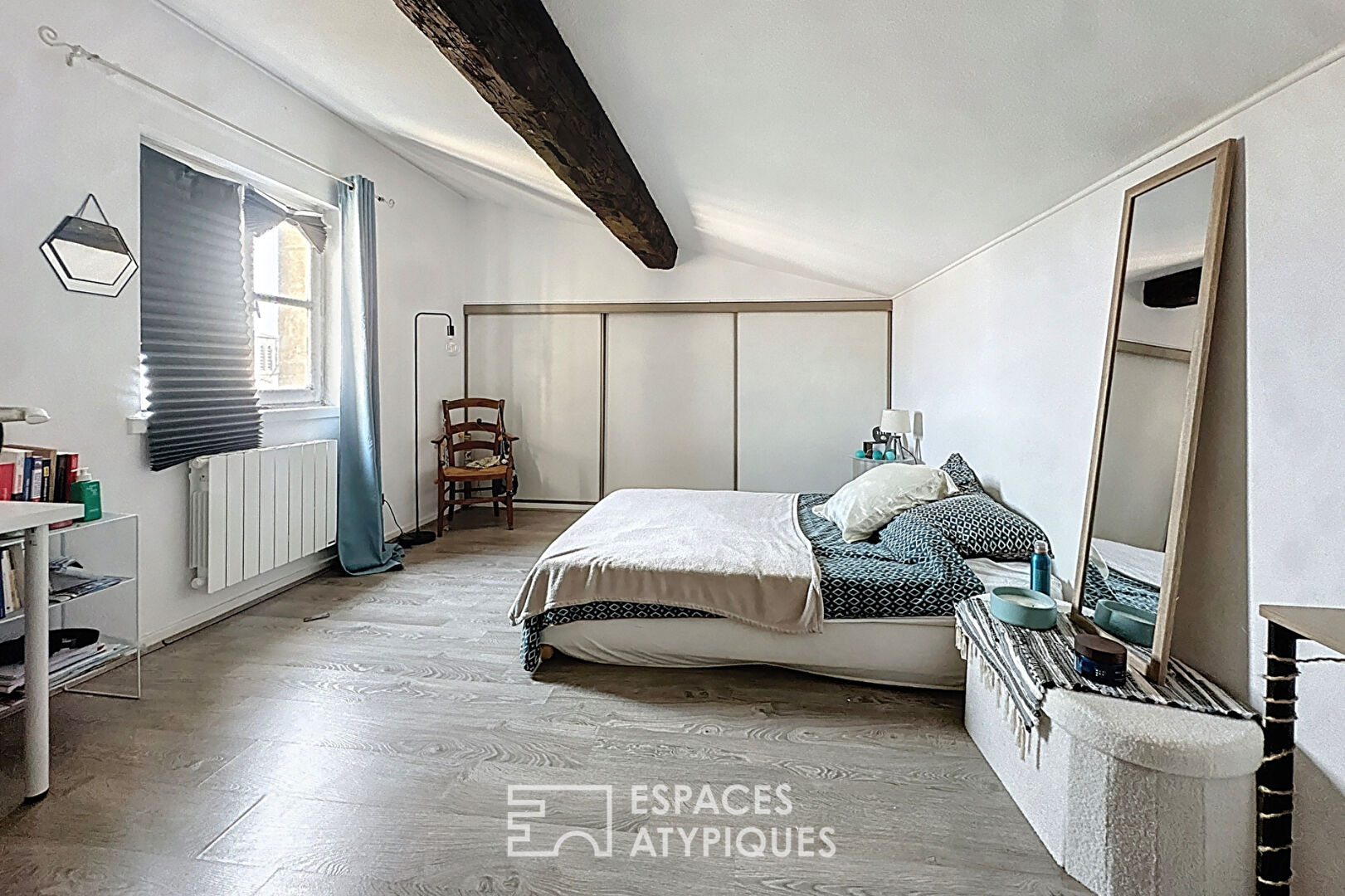 Appartement en duplex sous les toits en plein coeur de Bordeaux