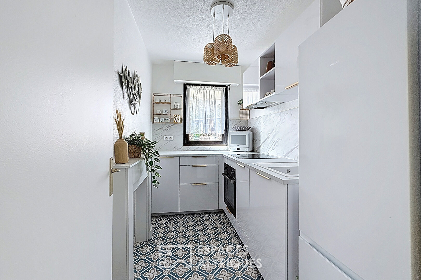 Appartement aux Chartrons avec balcon, parking et ascenseur