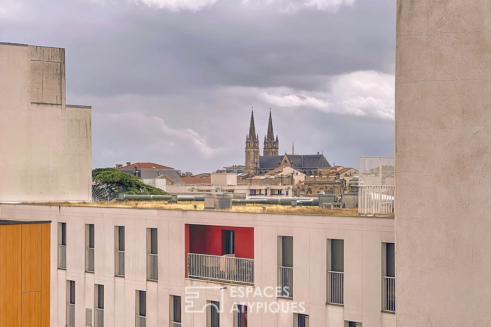 Appartement au dernier étage avec ascenseur et terrasse