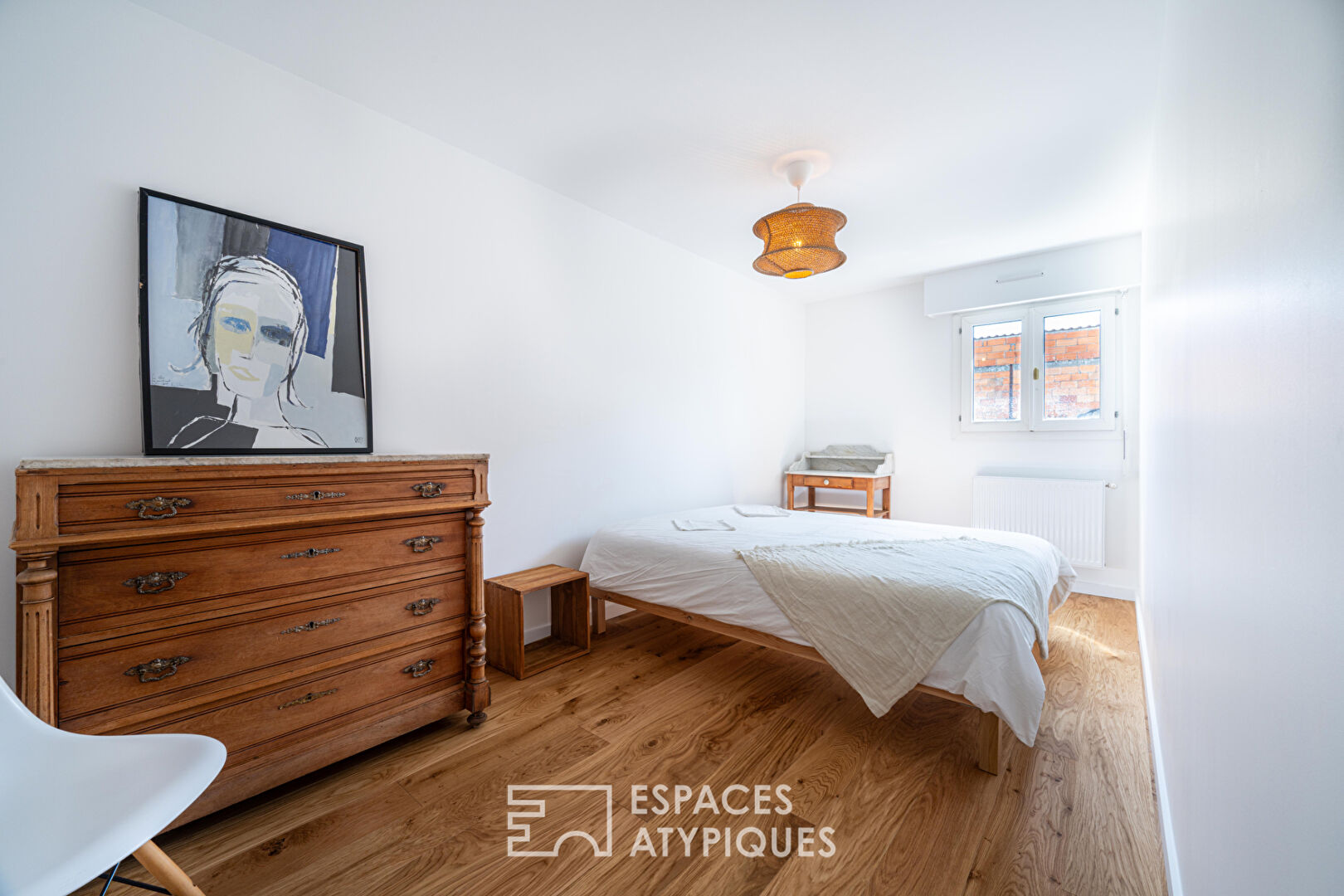 Appartement rénové avec balcon filant